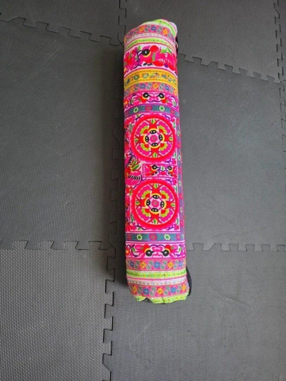 Handcrafted Hmong tribal embroidered Yoga Mat Bag, Pre Owned l - Picture 7 of 12
